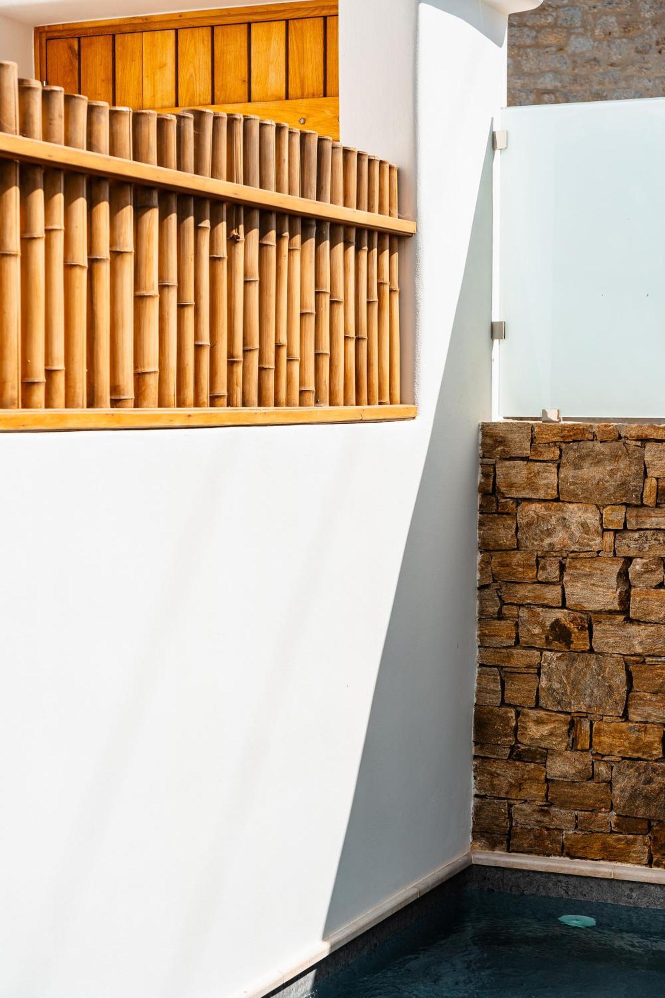 Sunday Luxury Suites Agia Anna  Exterior photo